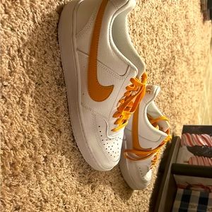 Women’s Nike shoes